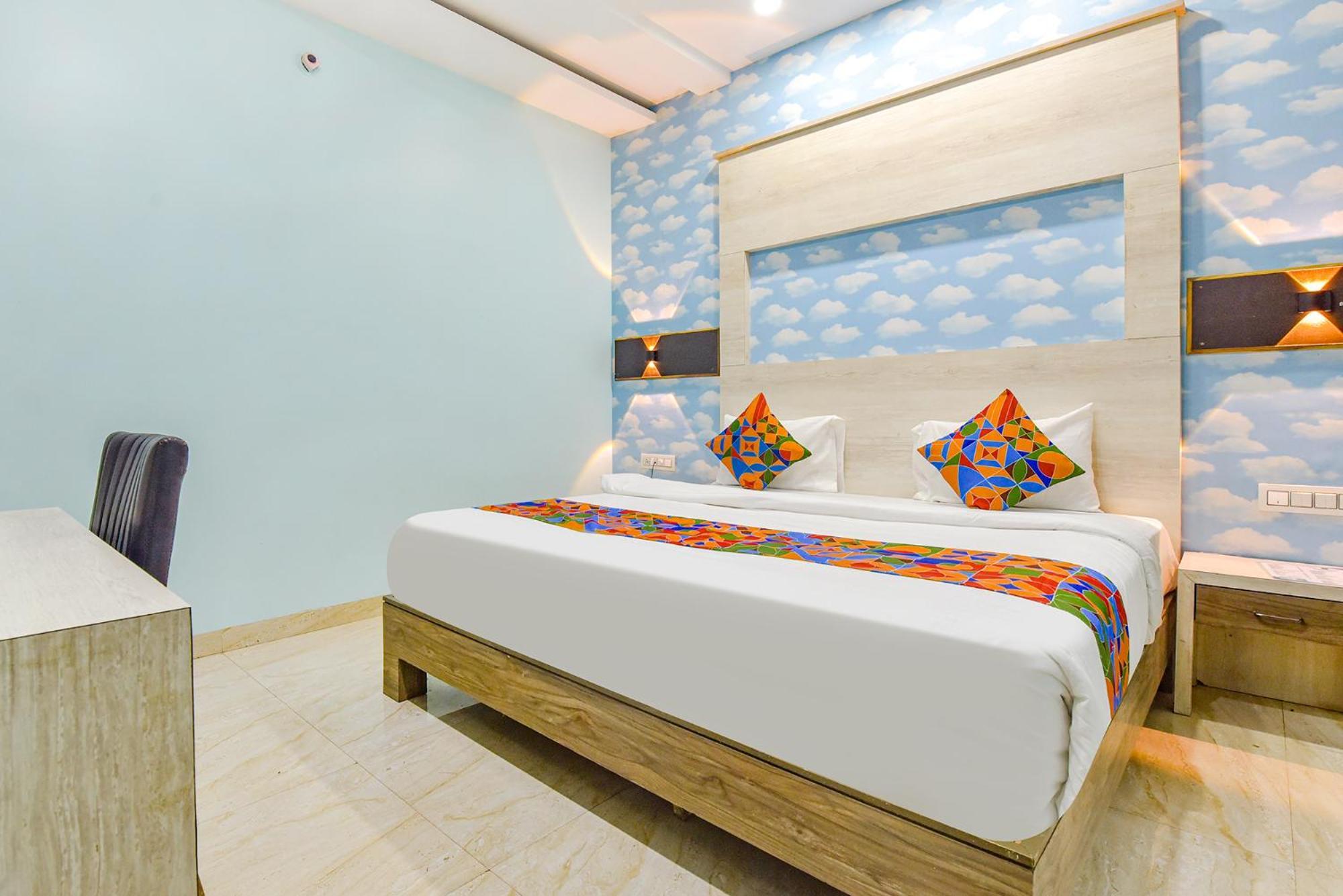 Fabhotel Shiv Chhaya Hotel 3*